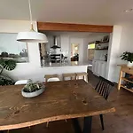 Renovated 3-Br Retreat With Ac, 10 Mins To Downtown