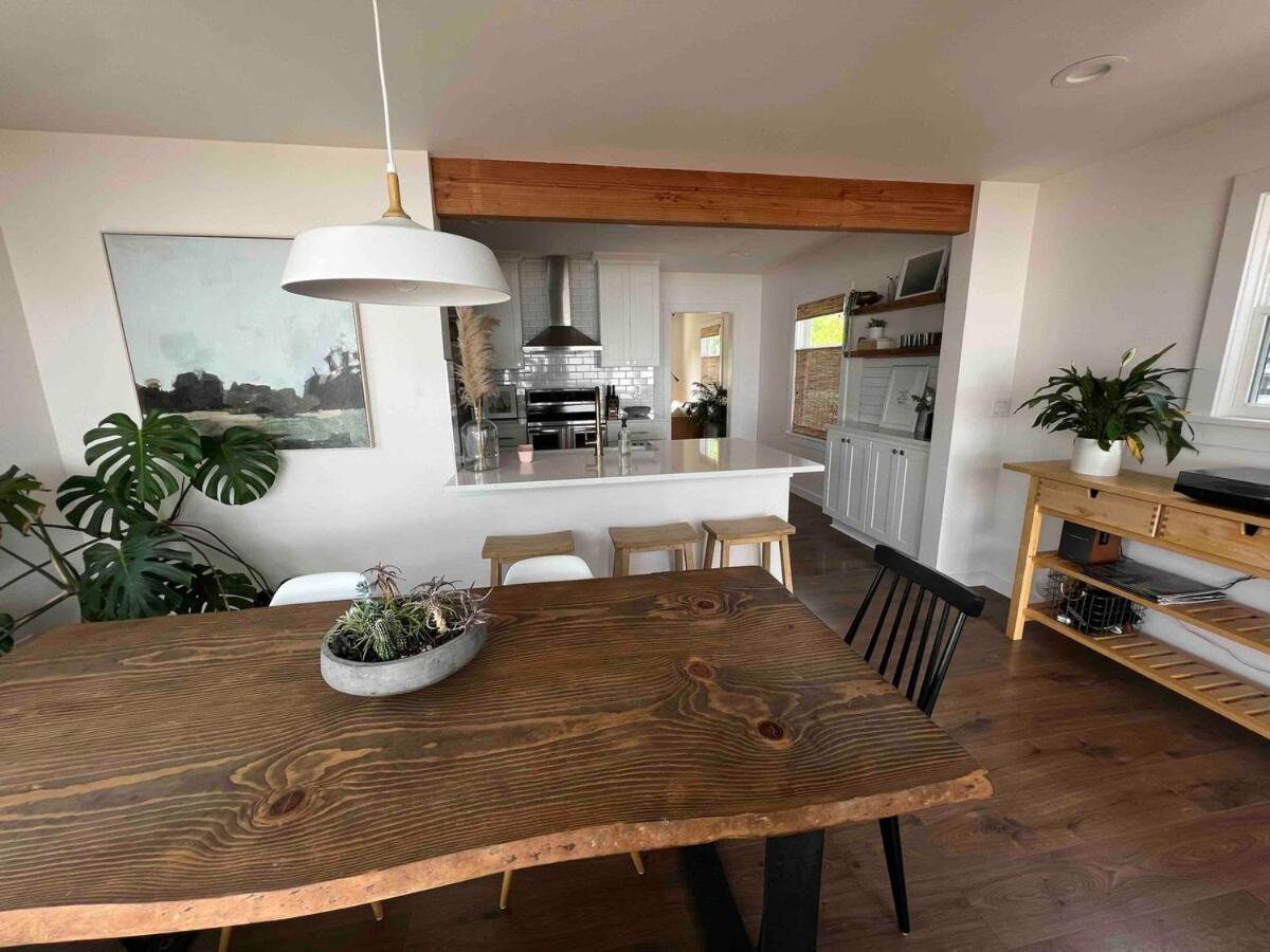 Renovated 3-br Retreat With Ac, 10 Mins To Downtown Holiday home Seattle